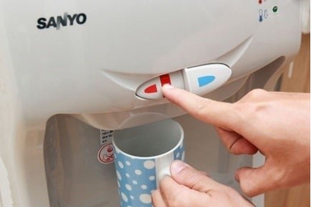 Những yếu tố nên chọn mua máy nước nóng lạnh Sanyo